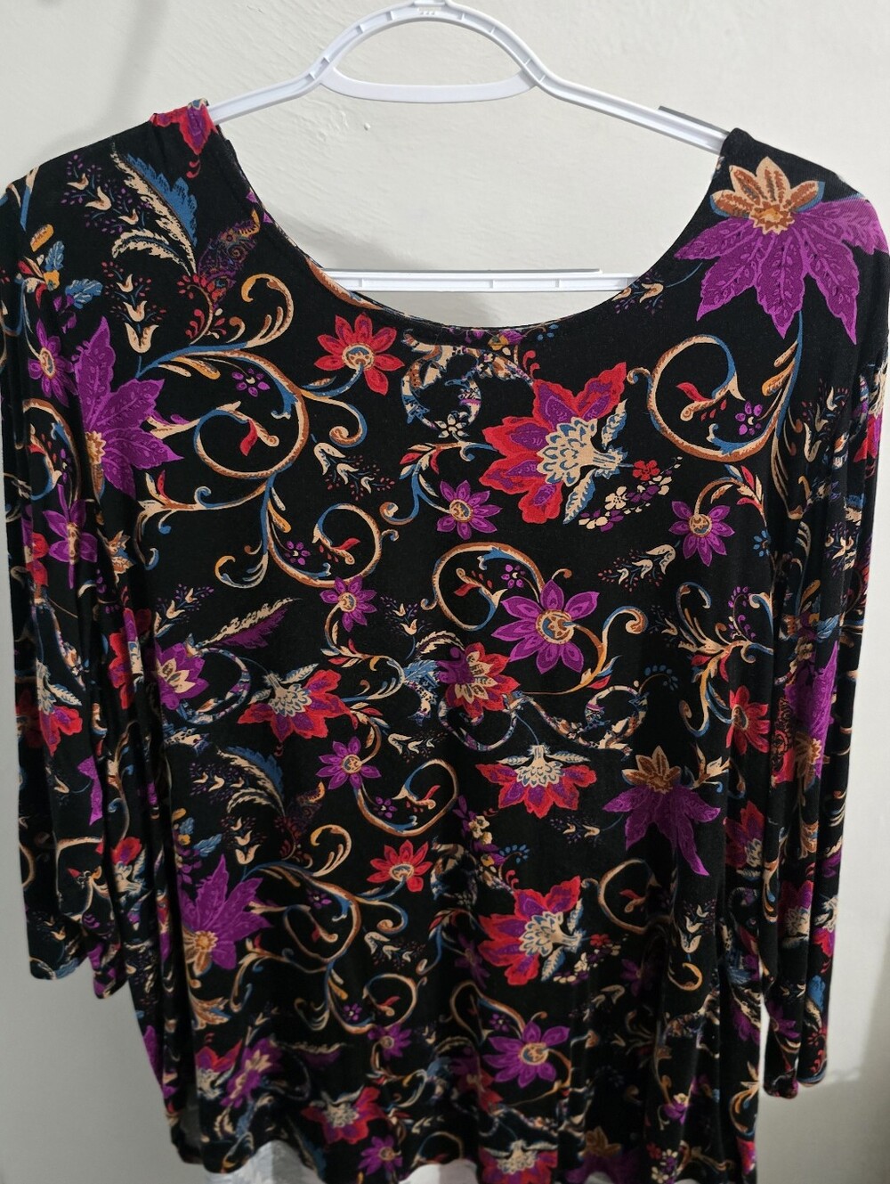 Women's Black Floral 3/4 Long-Sleeve Top - Multicolor Pattern